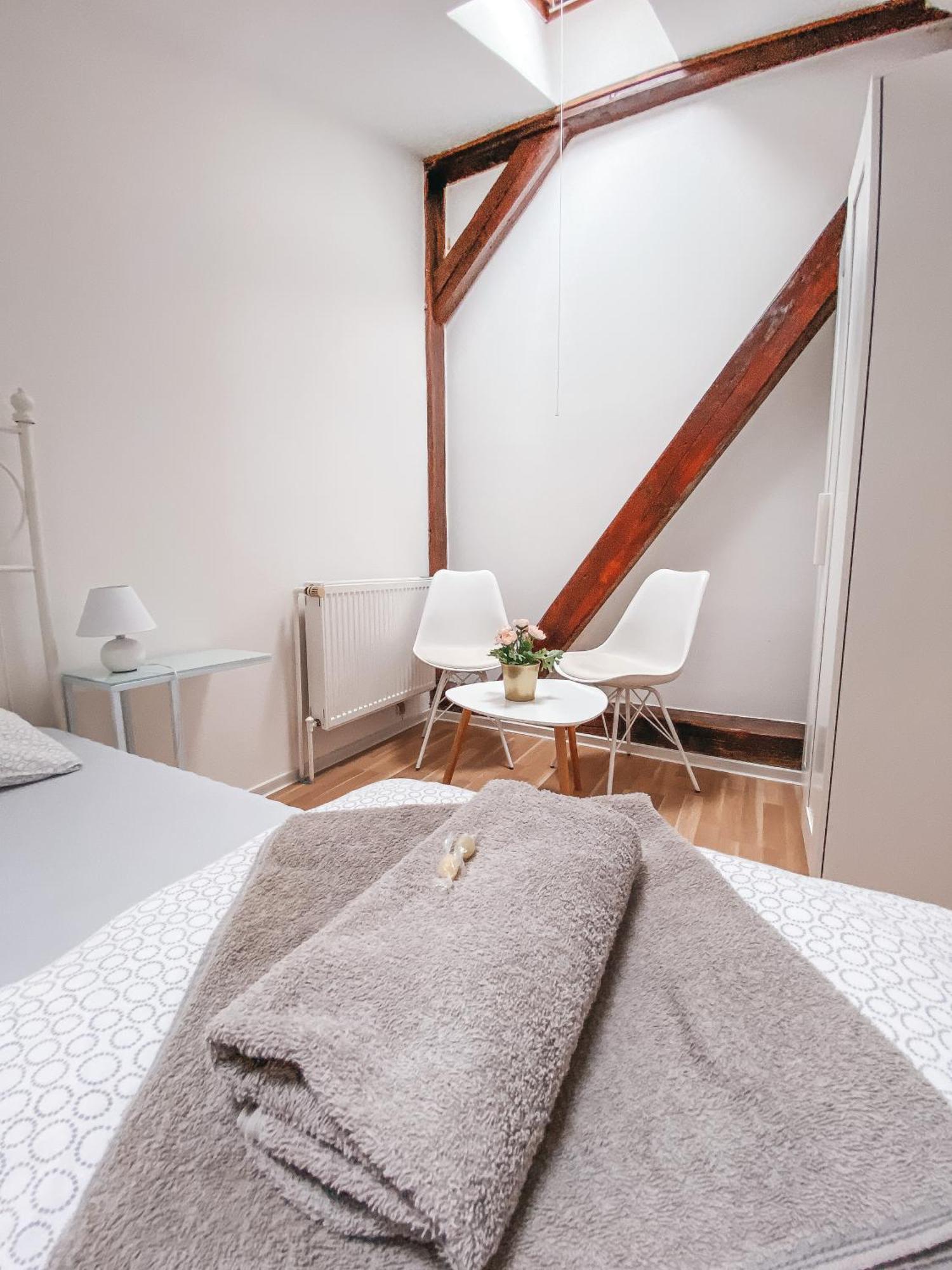 Blue Lotus Apartments 布拉迪斯拉发 外观 照片